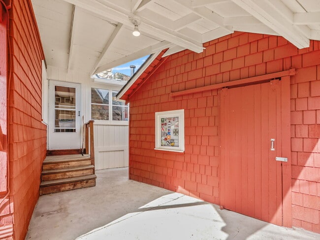 Building Photo - 3383 Ave F