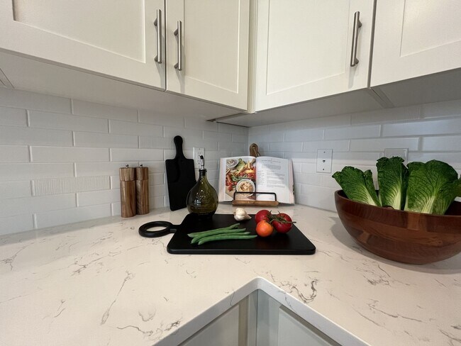 Building Photo - Coming Soon!! Bright New 3BD Home with Modern Kitchen & Bright Living Spaces