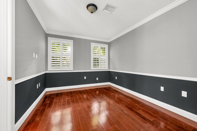 Building Photo - 486 SW 5th St