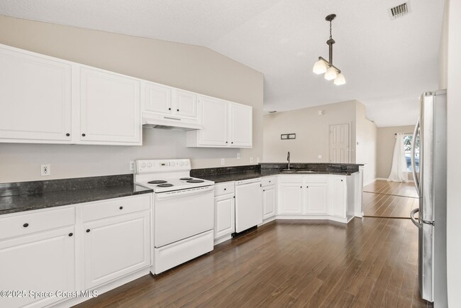 Building Photo - 1391 Olde Bailey Ln