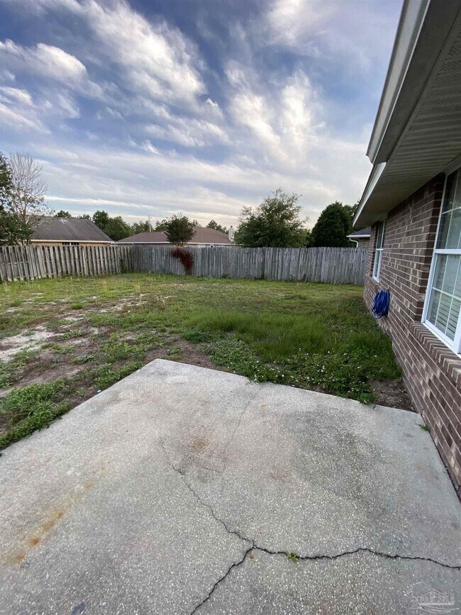 Building Photo - 4003 Lochmoor Dr