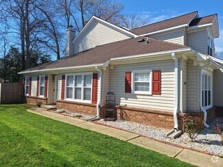 Building Photo - 3 bedroom/ 2.5 bathroom- Glen Laurel