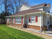 Building Photo - 3 bedroom/ 2.5 bathroom- Glen Laurel