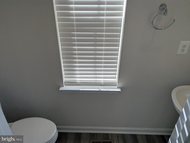 Building Photo - 294 Watercourse Dr