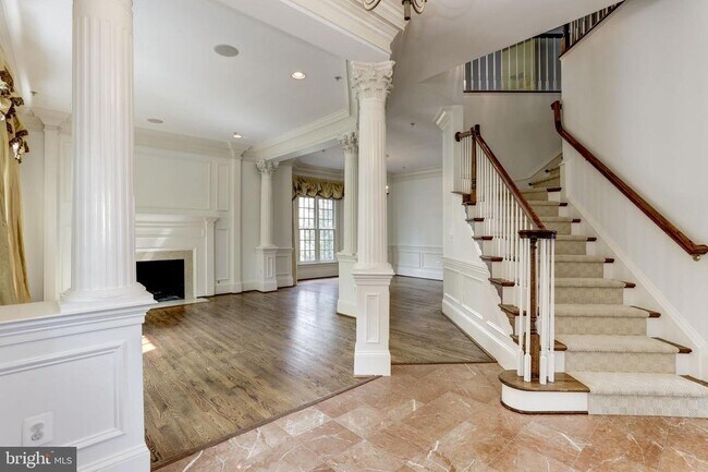 Building Photo - 7233 Addington Dr