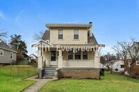 Building Photo - 1632 Sundale Ave