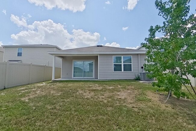 Building Photo - 8585 SW 44th Terrace