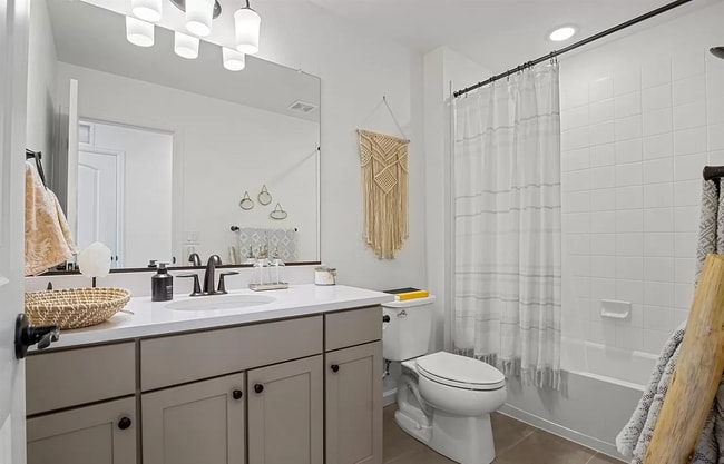 Building Photo - 1613 Rose Quartz Hts