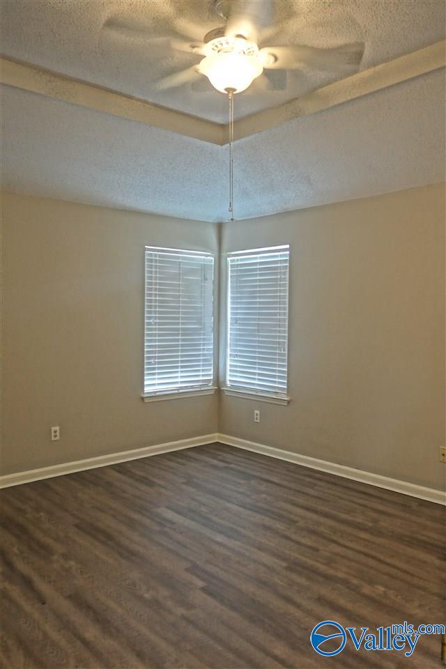 Building Photo - 212 Turnbrook Dr SW