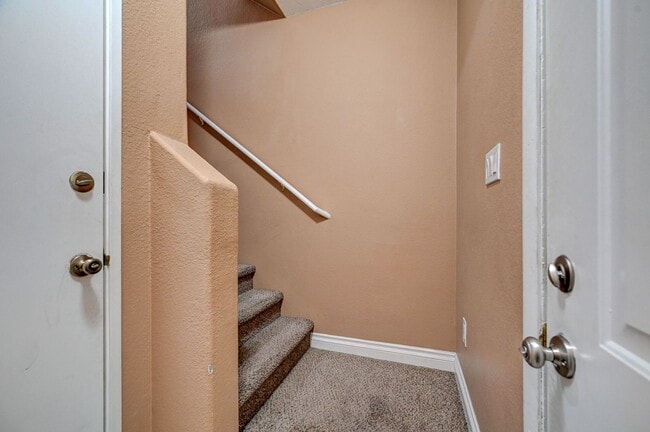 Building Photo - 9333 Leaping Deer Pl