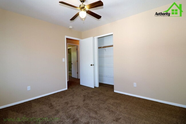 Building Photo - 2566 Capella St