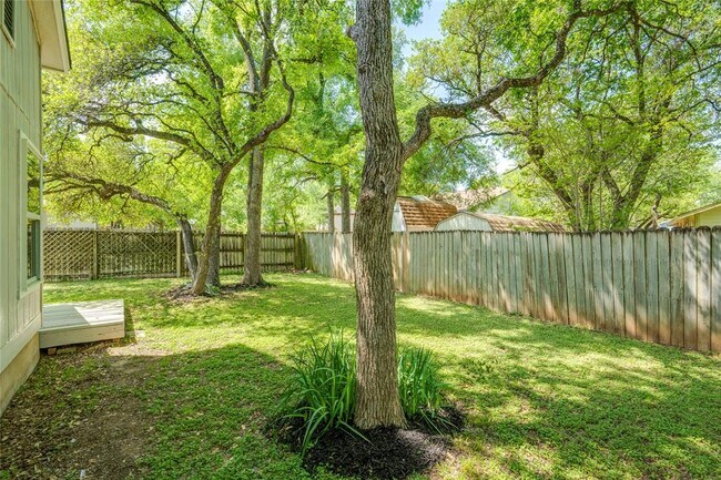 Building Photo - 12706 Heinemann Dr