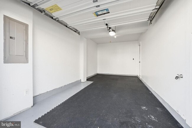 Building Photo - 7665 Audubon Meadow Way