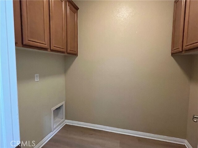 Building Photo - 7792 Shadyside Way