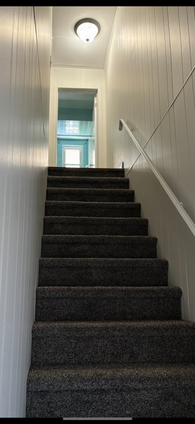Building Photo - 21 Hertz Ct