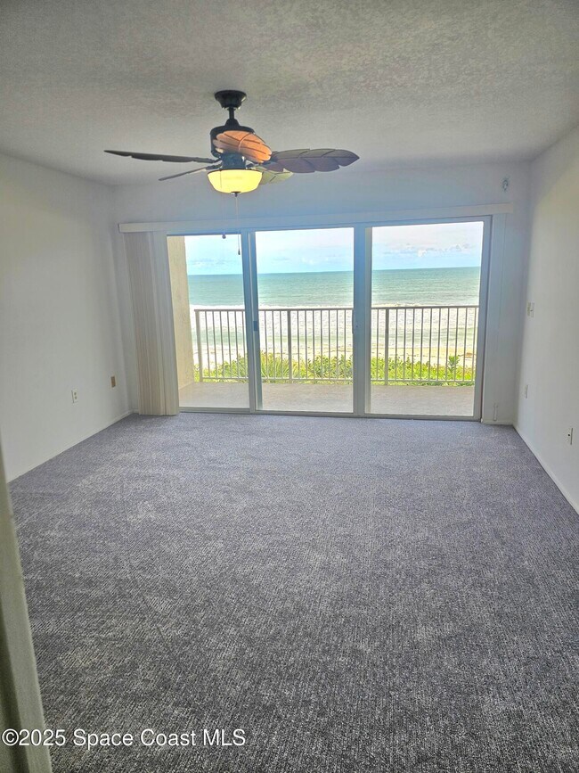 Building Photo - 1095 N Hwy A1A