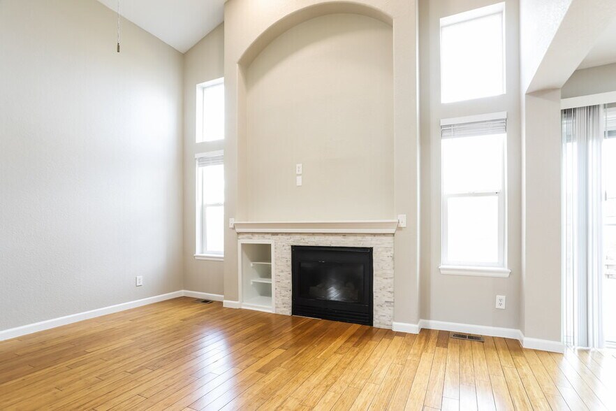 Building Photo - 17028 Foxton Dr
