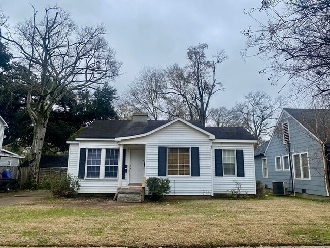 Building Photo - Charming 2-Bedroom Duplex for Lease – South Highlands