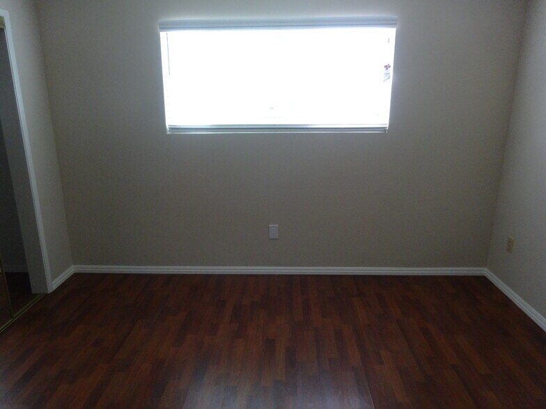 Bedroom 1b - 1748 S Westgate Ave