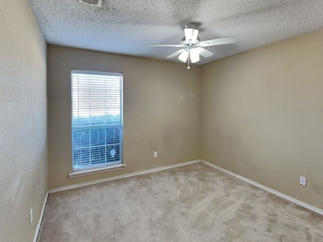 Building Photo - MOVE-IN READY NOW! Corner Lot in White Settlement ISD!