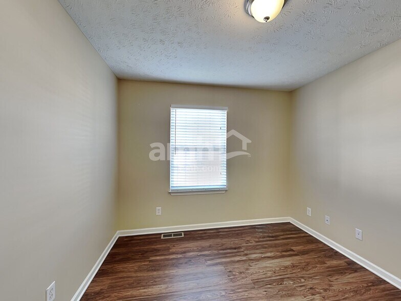 Building Photo - 5169 Appaloosa Cir