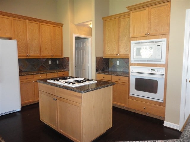 Building Photo - 7722 Heron Lakes Dr