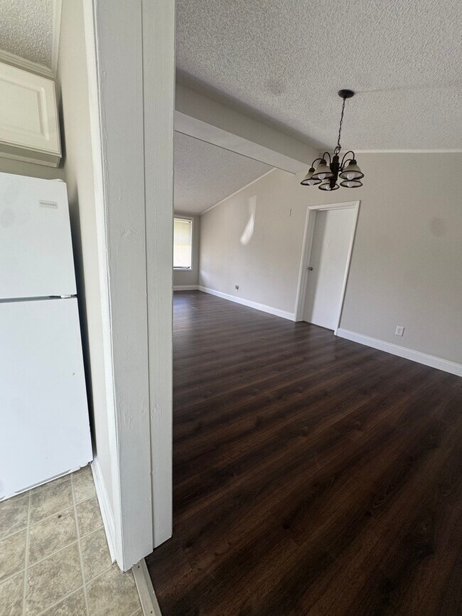 Building Photo - 1344 Lodge Terrace