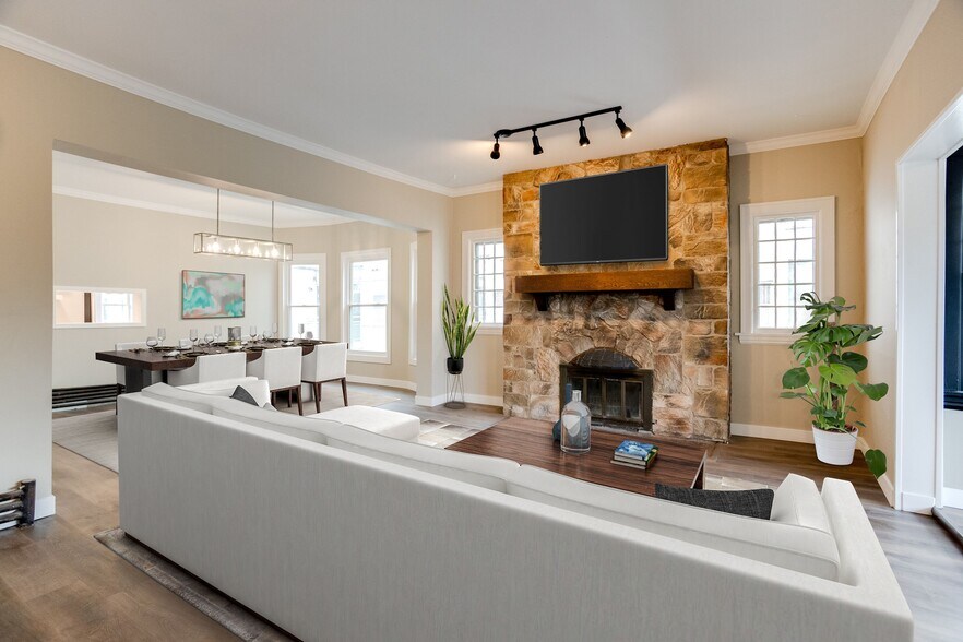 Building Photo - 2909 Knox Ave S