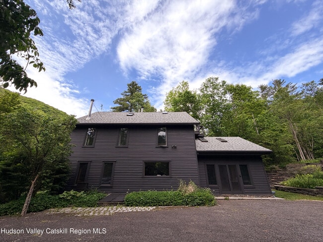 Building Photo - 258 NY-214