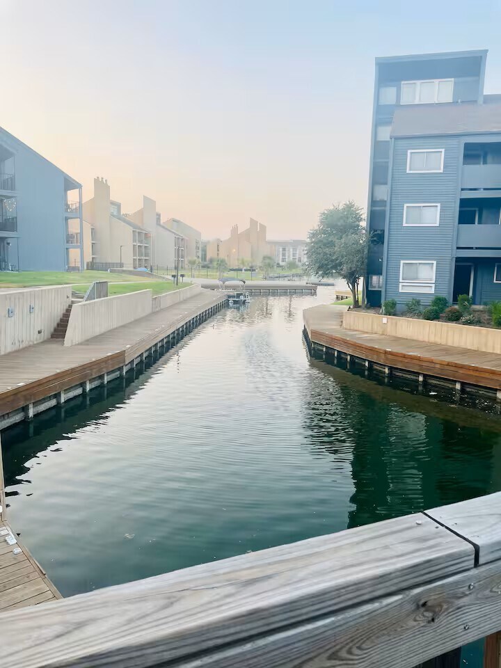 Boat Parking Area - 12500 Melville Dr