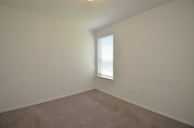 Building Photo - 5602 Tabula Rasa Dr