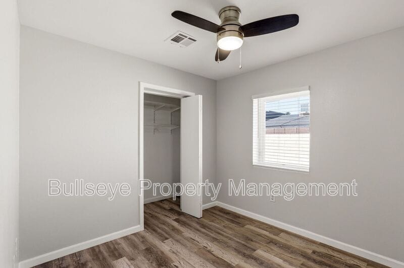 Building Photo - 840 E Turney Ave