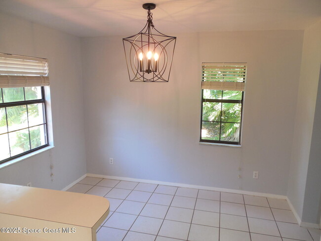 Building Photo - 345 Ocean View Ln