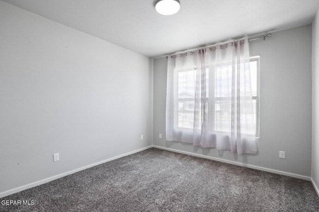 Building Photo - 701 Paseo Musical St
