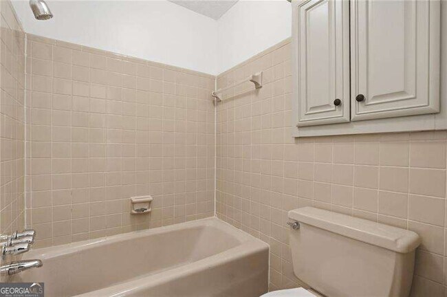 Building Photo - 128 McNeal Rd