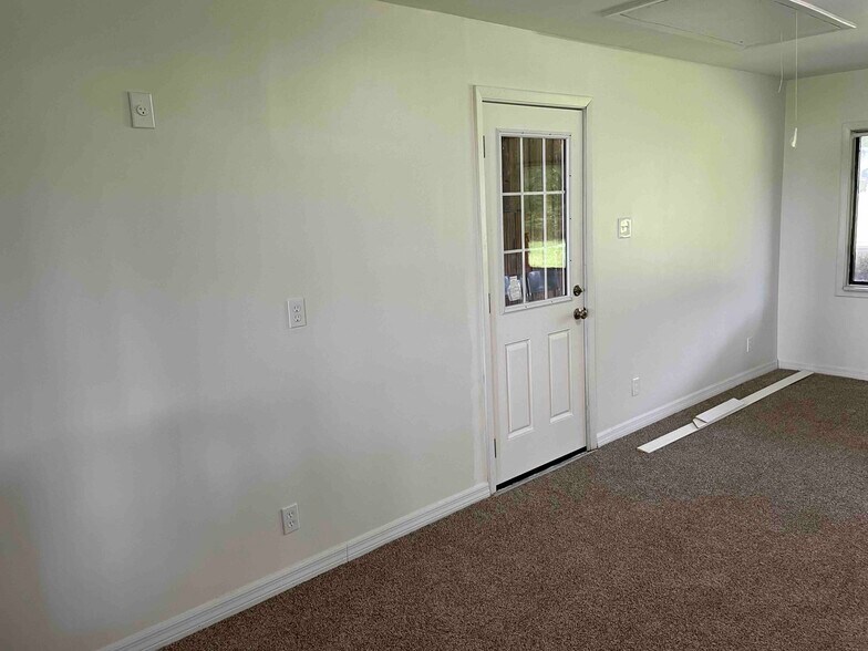 Bedroom 2 - 855 S Lawrence Blvd