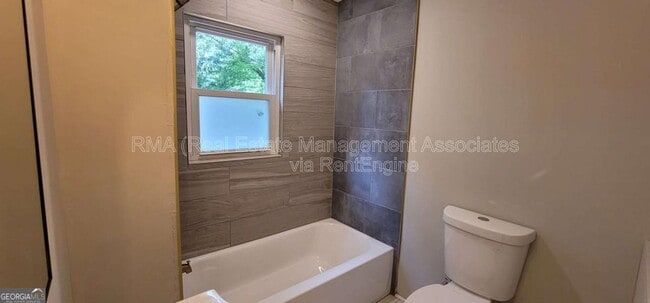 Building Photo - 363 N 16th St