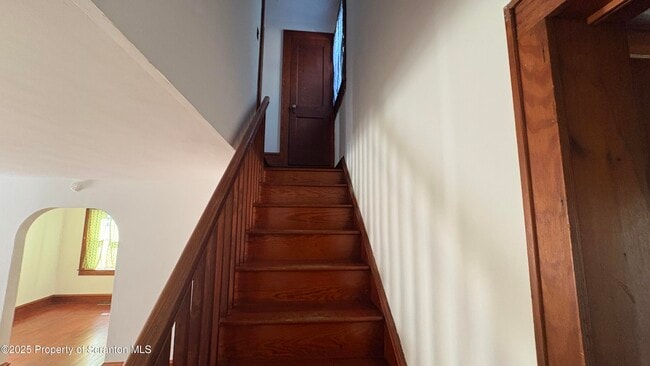 Building Photo - 996 PA-307