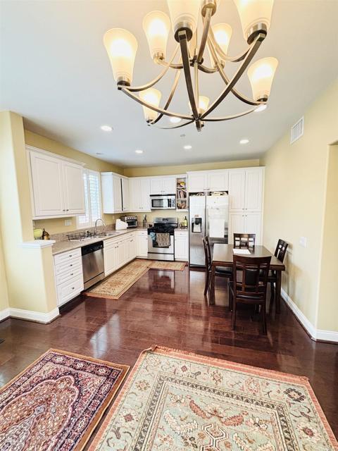 Building Photo - 1421 University Cir