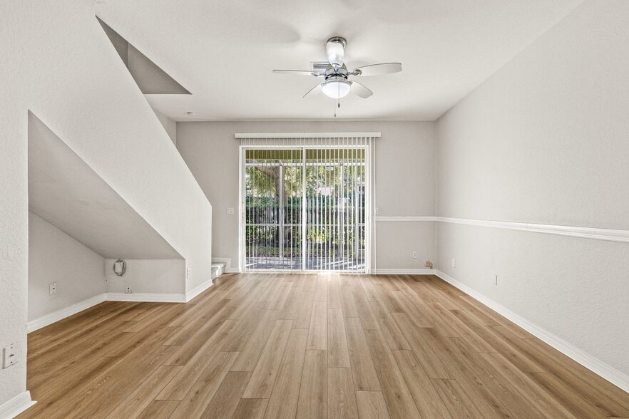 Building Photo - 10979 Winter Crest Dr