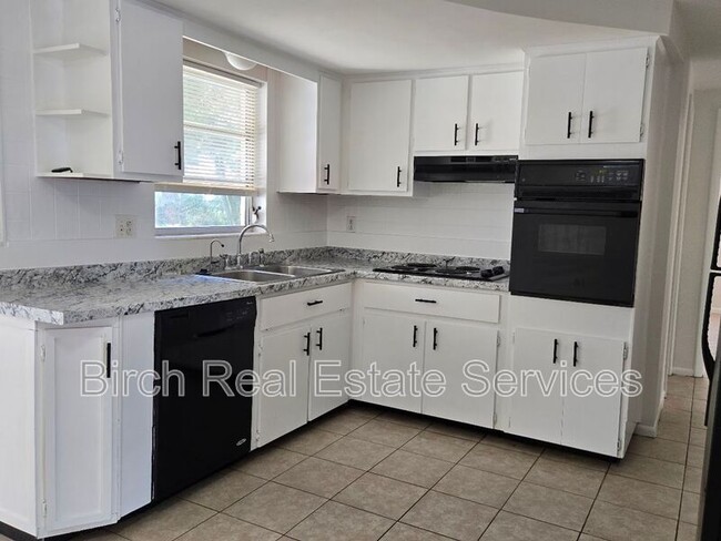 Building Photo - 5052 Cougar Loop