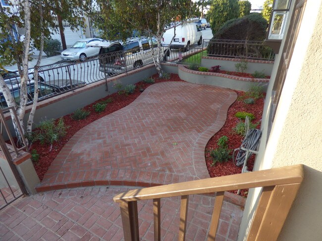 Large Private Brick Patio - 436 Hollowell Ave