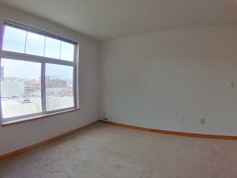 Primary Bedroom - 1415 SW Alder St