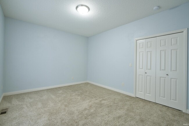 Building Photo - 625 Perolla Dr