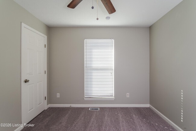 Building Photo - 5220 Plume Dr