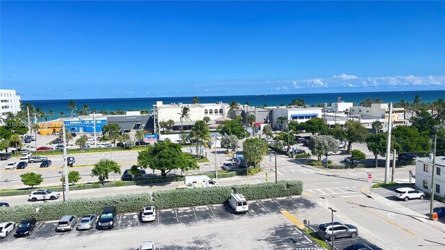 Building Photo - 200 S Birch Rd