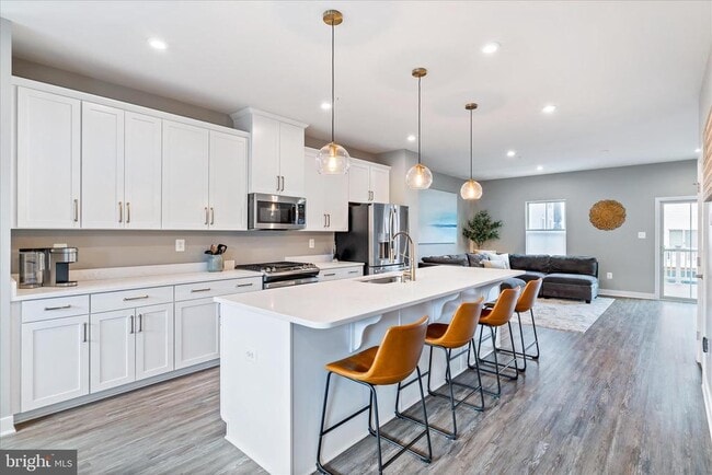 Building Photo - 5924 Pecking Stone St