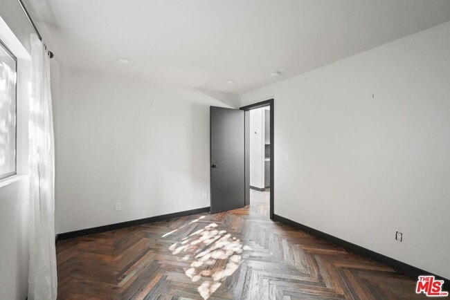 Building Photo - 21273 Entrada Rd