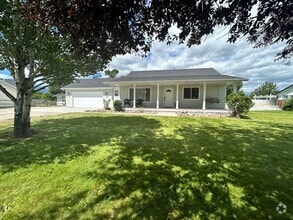 Building Photo - Wonderful 3 Bdrm, 2 Bth Home in Corvallis