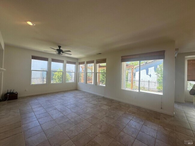 Building Photo - 107 Riviera Dr